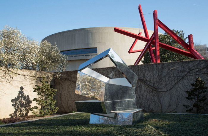 Mark di Suvero