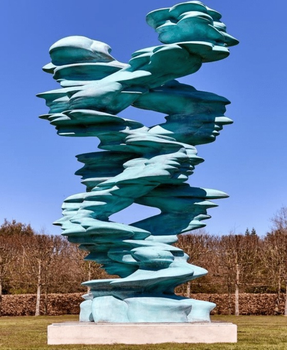 Runner, 2015 - 08.11.24_Bam_Tony Cragg_Ph. Monkeys Video Lab_23