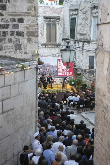 Libri nel Borgo Antico di Bisceglie