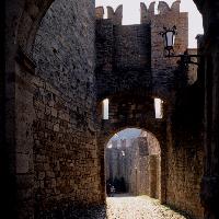 Castello di Vigoleno - Per concessione dell\'archivio immagini della Provincia di Piacenza - Immagine realizzata dal fotografo PERAZZOLI